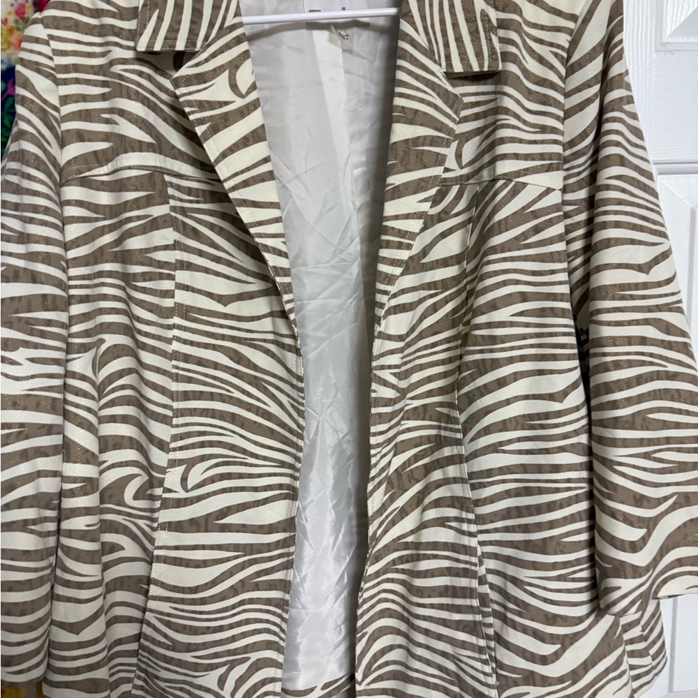 TanJay Zebra Print Blazer in Brown and White​
